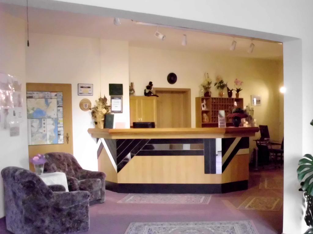 Mucha Ohg Hotel Sembziner Hof Klink Zewnętrze zdjęcie