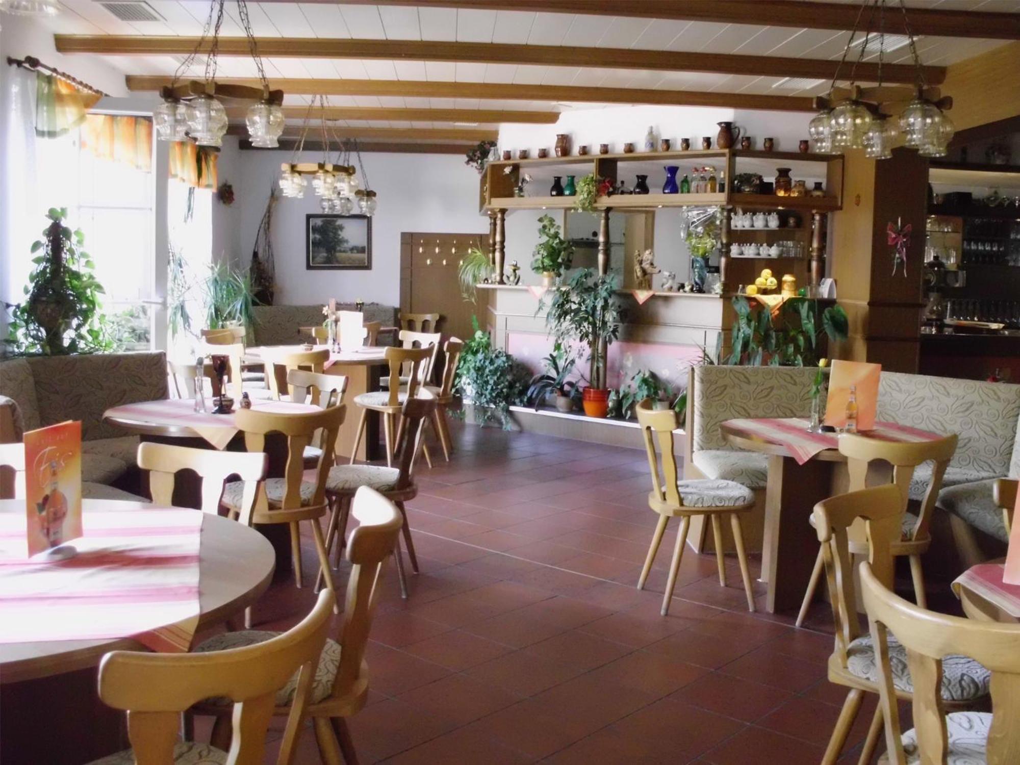 Mucha Ohg Hotel Sembziner Hof Klink Zewnętrze zdjęcie